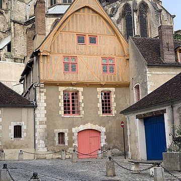 Maison du coche deau à Auxerre