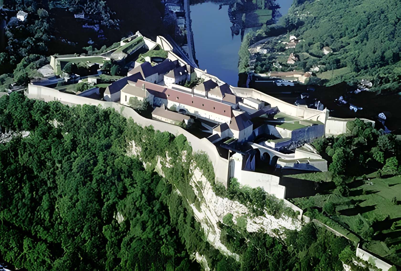 Citadelle de Besançon vue aérienne