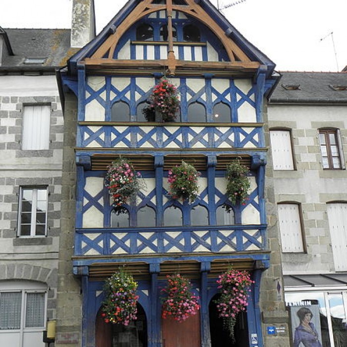 Photo de Maison du xvie siècle, Grande Place à Pontrieux