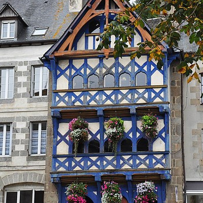 Photo de Maison du xvie siècle, Grande Place à Pontrieux