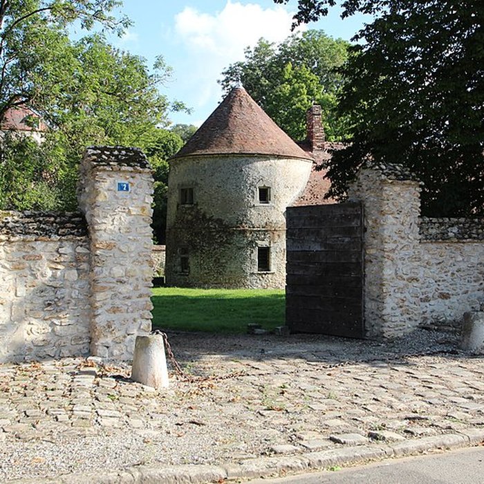 Photo de Maison forte de Gourville à Prunay-en-Yvelines