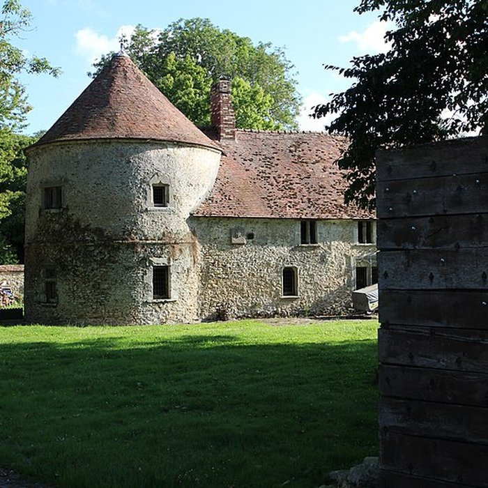 Photo de Maison forte de Gourville à Prunay-en-Yvelines