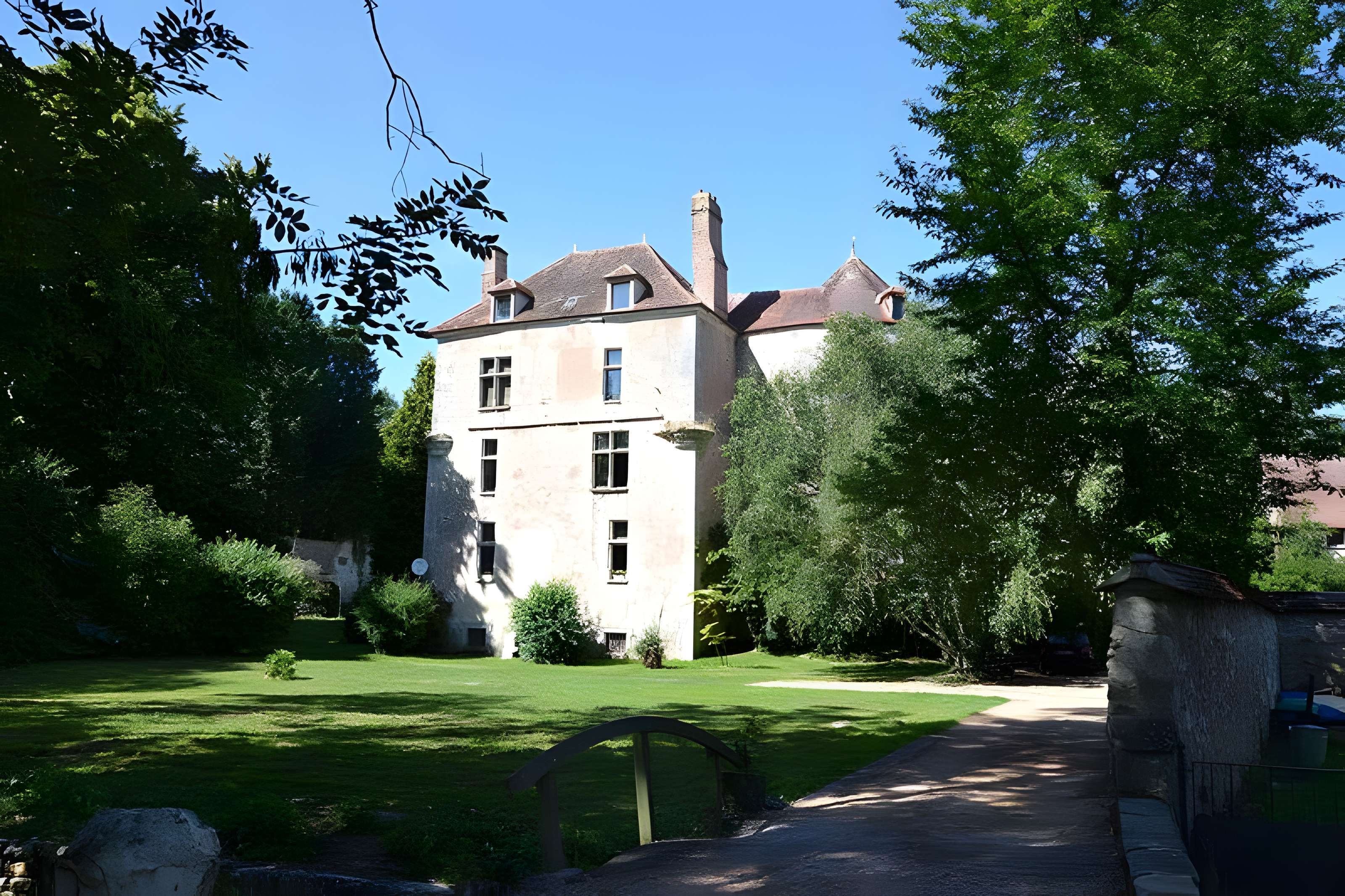 Maison forte de Gourville à Prunay-en-Yvelines