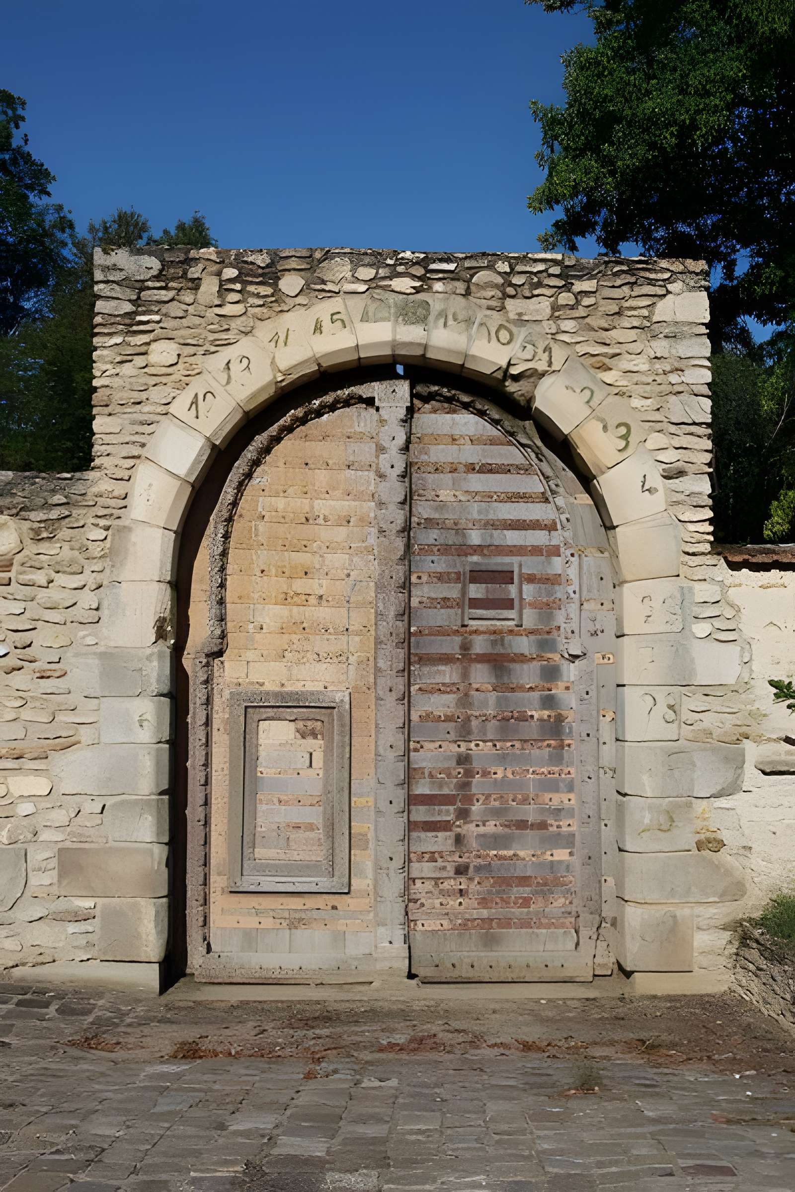 Maison forte de Gourville à Prunay-en-Yvelines