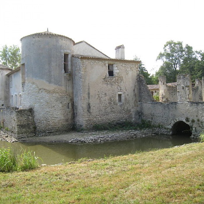 Photo de Maison forte du Prat à Générac