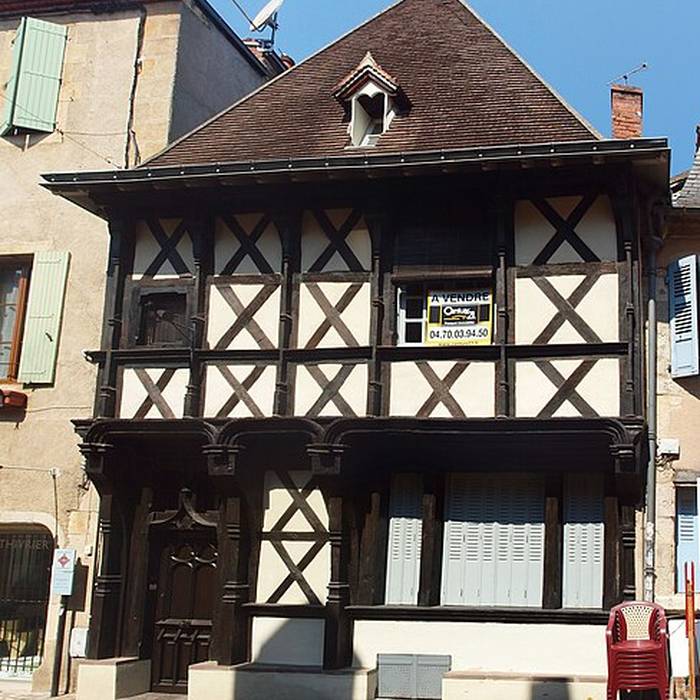 Photo de Maison GrandRue 56 à Montluçon