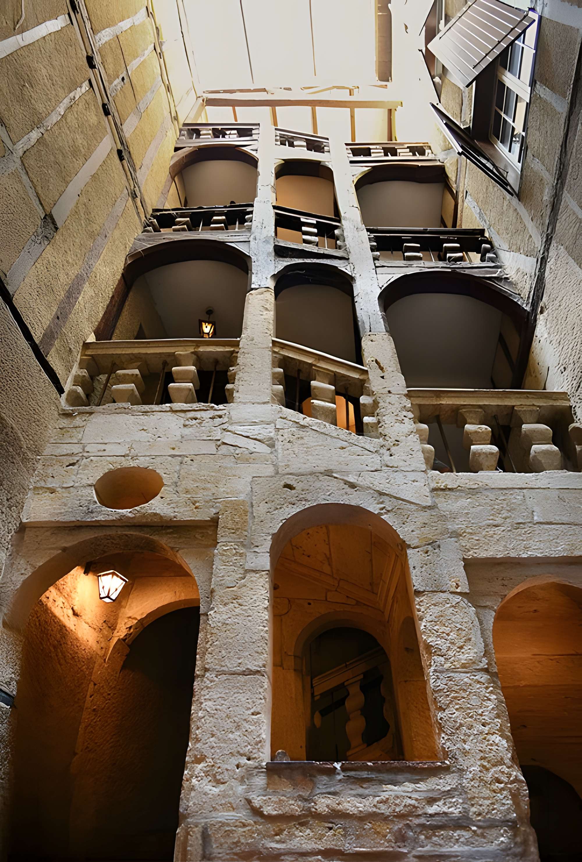 Maison Henri IV, 22 Rue d'Espagne à Auch