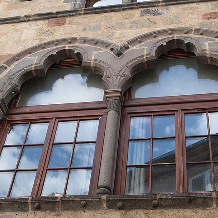 Photo de Maison Porte de Brioude