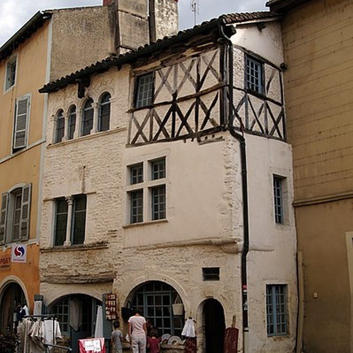 Photo de Maison romane, 15 Rue Lamartine à Cluny