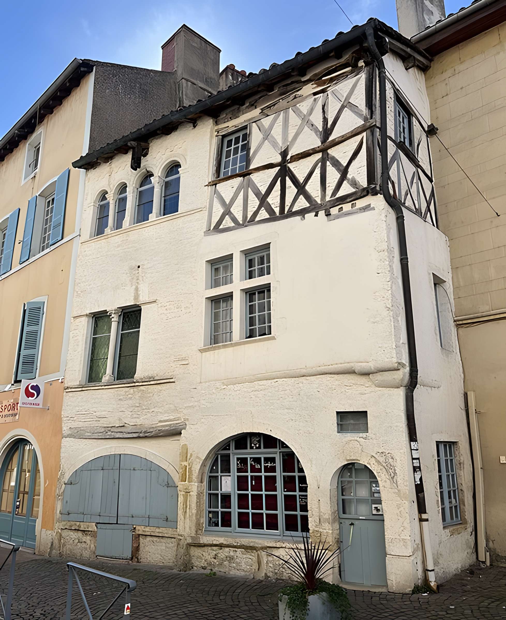 Maison romane, 15 Rue Lamartine à Cluny