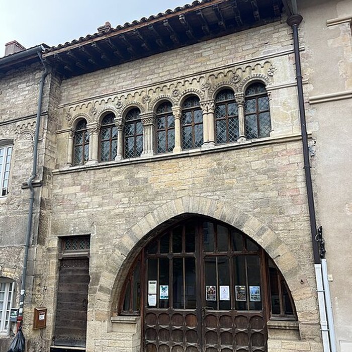 Photo de Maison romane, 25 Rue de la République à Cluny