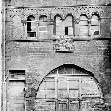 Maison romane, 25 Rue de la République à Cluny