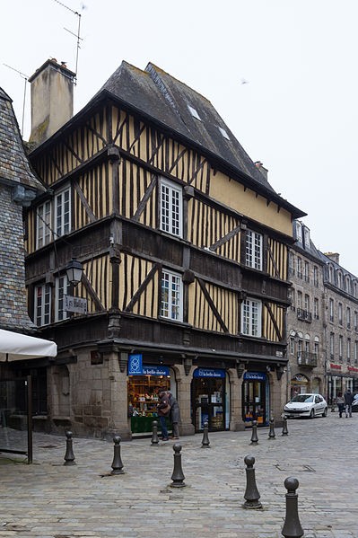 Photo de Maison, 1 Place des Merciers à Dinan