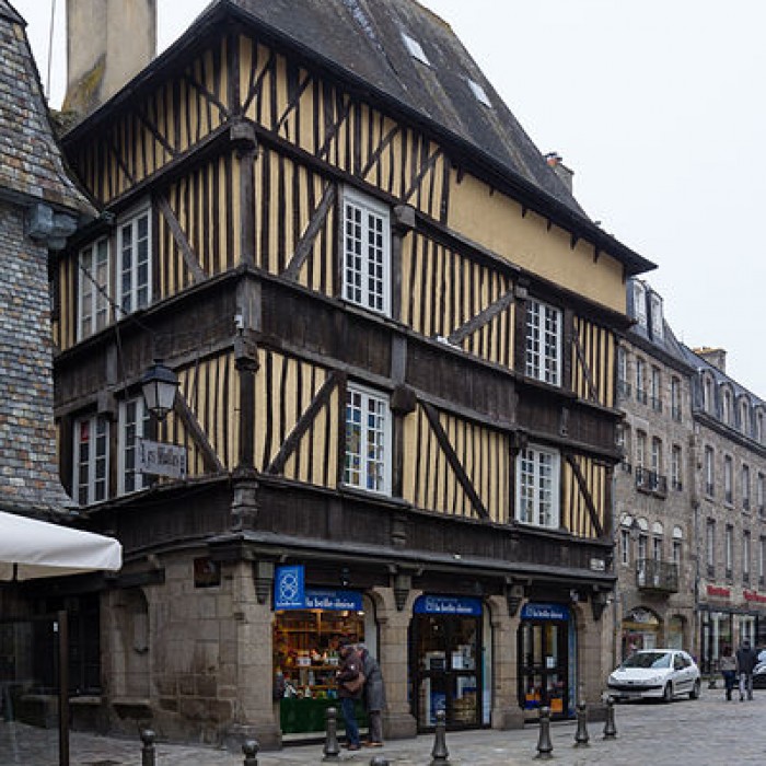 Photo de Maison, 1 Place des Merciers à Dinan