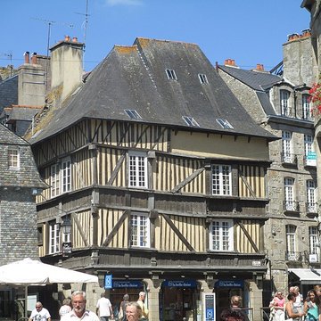Maison, 1 Place des Merciers à Dinan