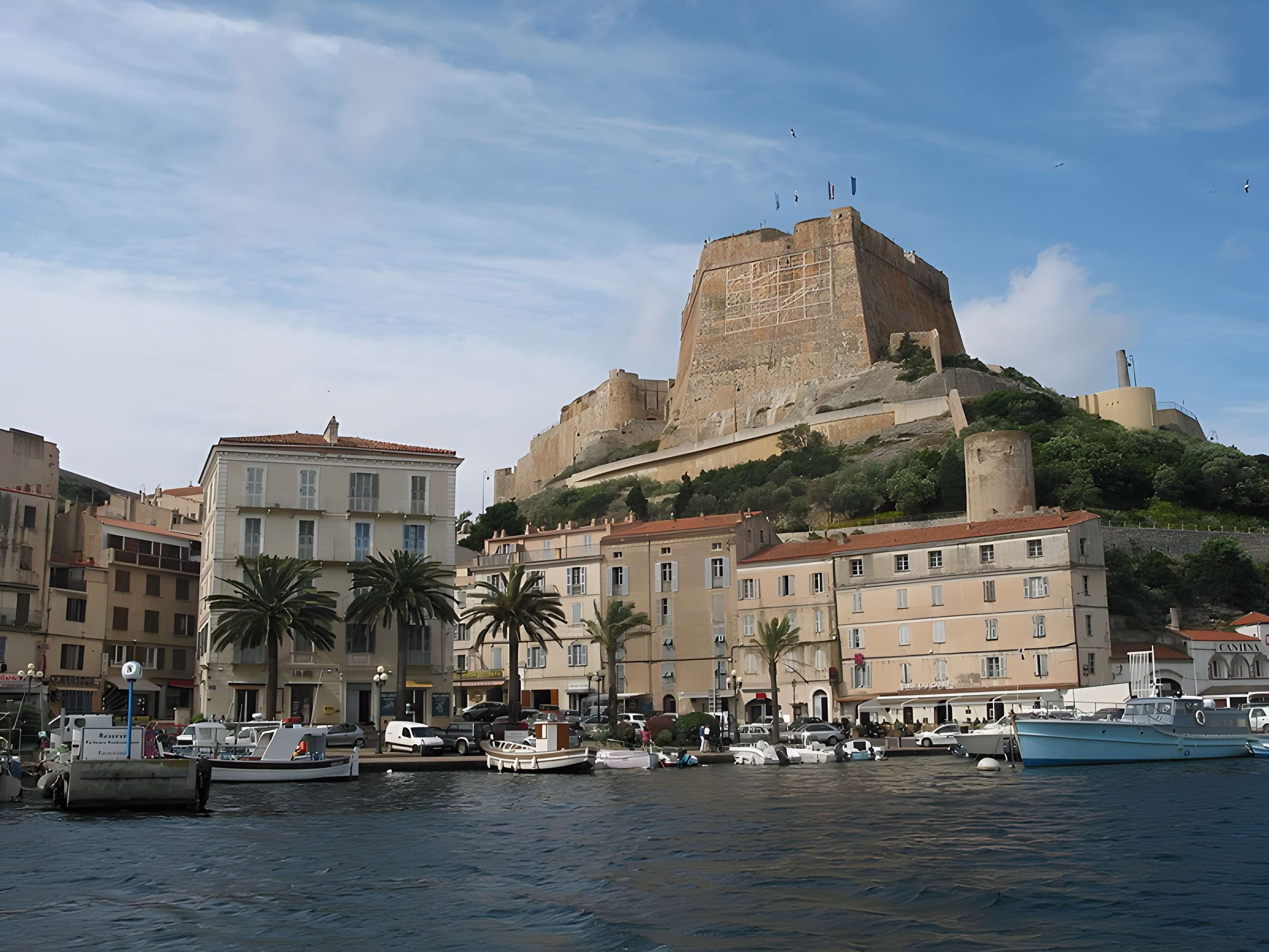 Enceinte fortifiée dite citadelle