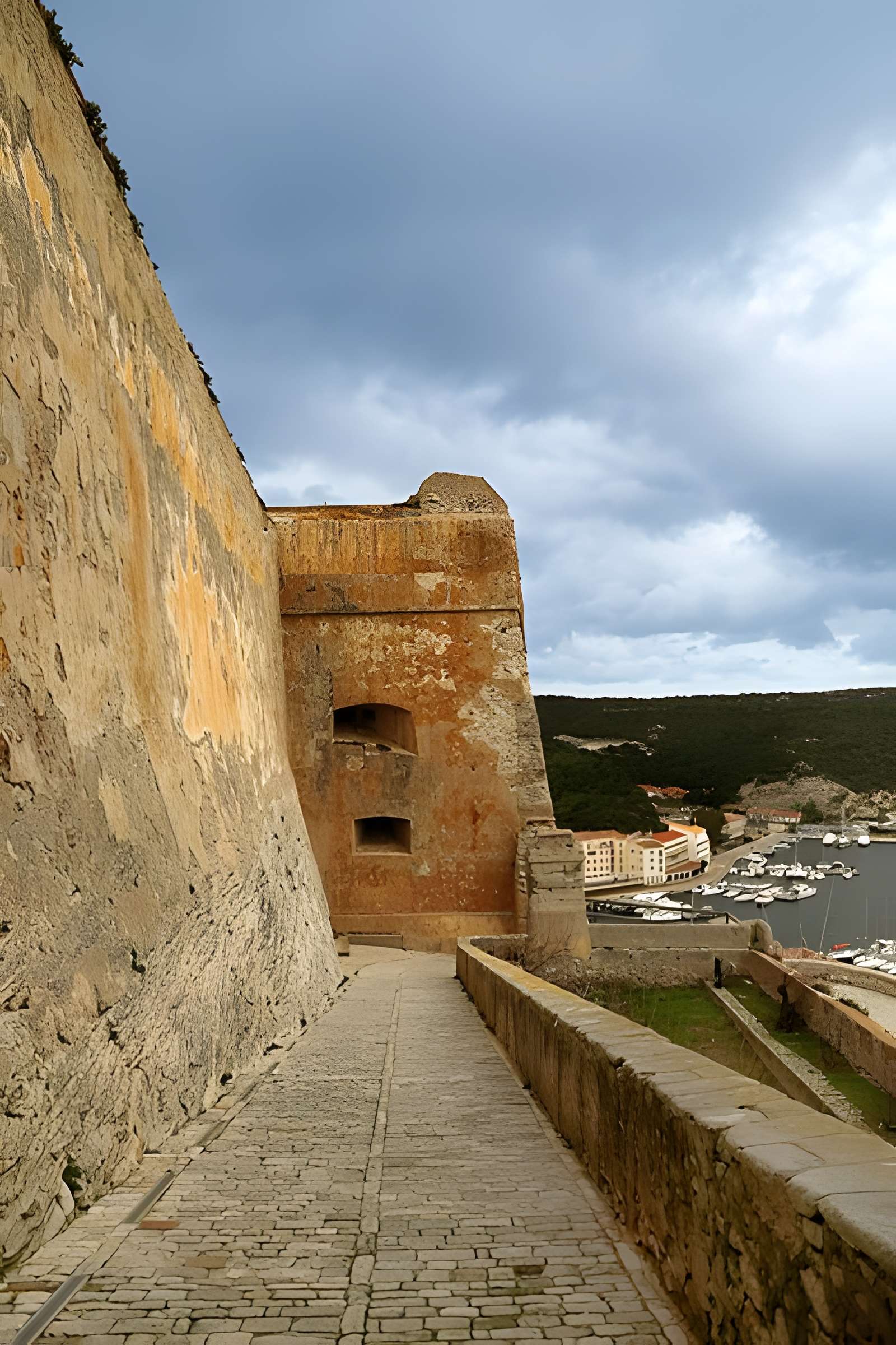 Enceinte fortifiée dite citadelle