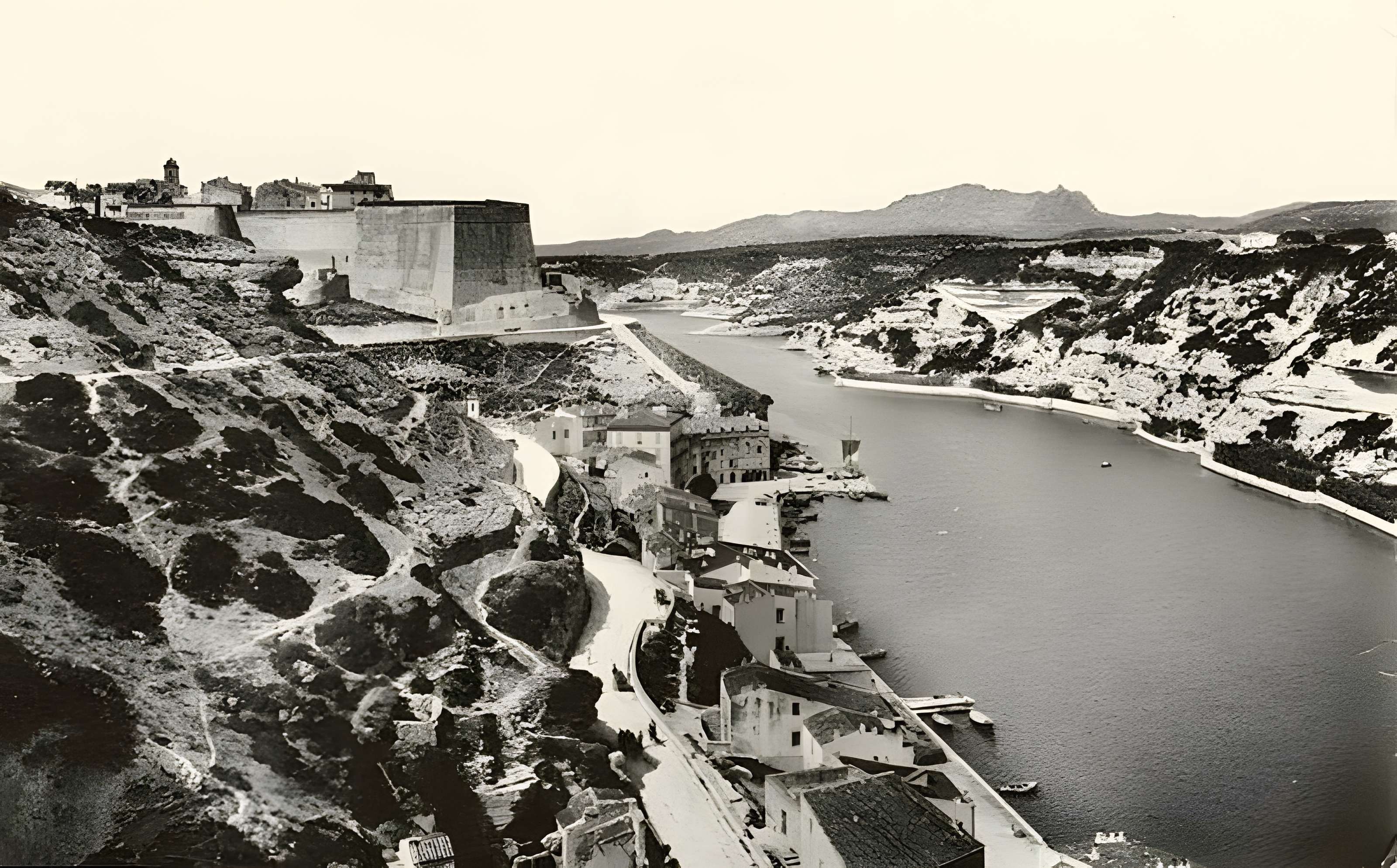 Enceinte fortifiée dite citadelle