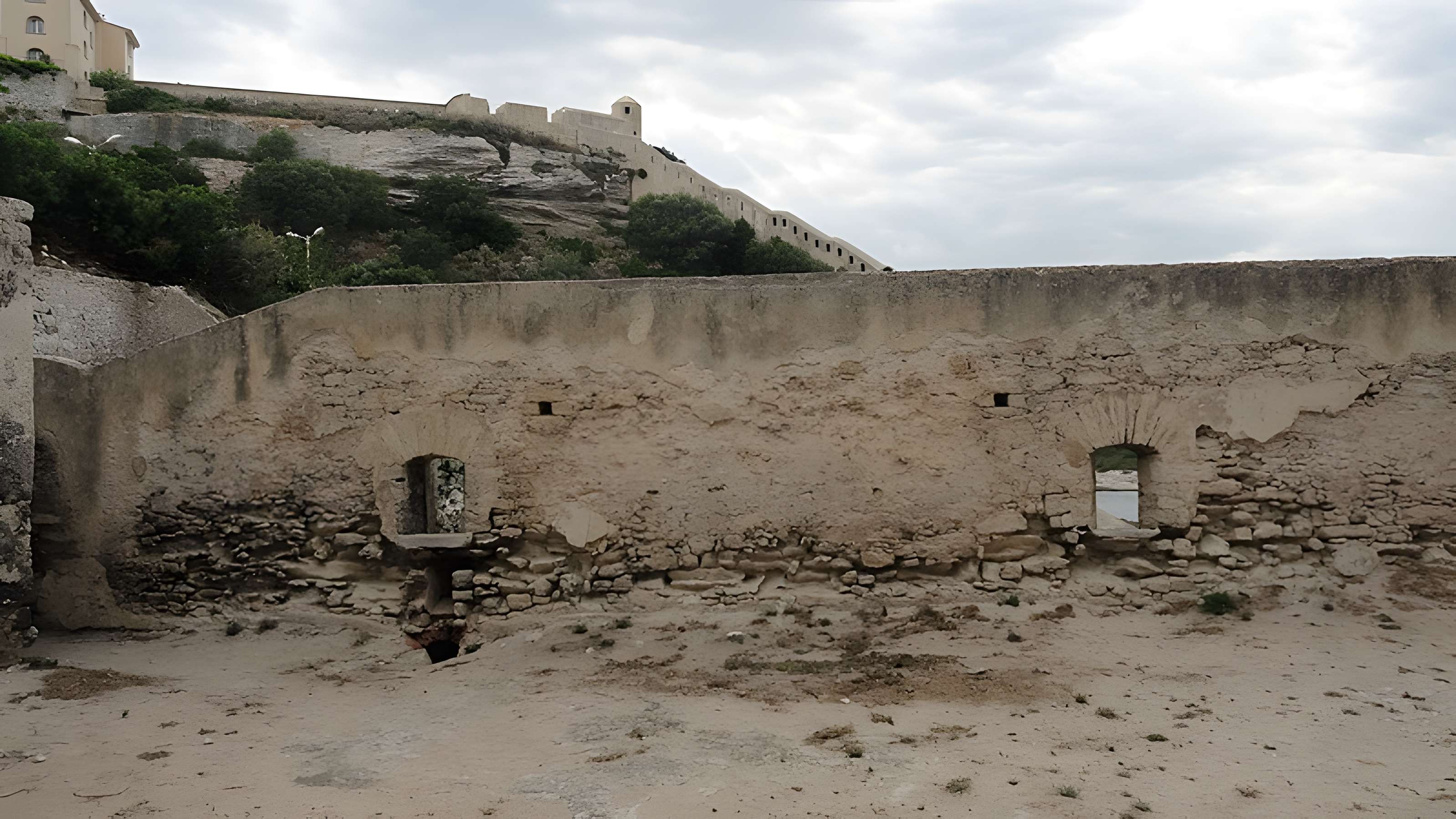 Enceinte fortifiée dite citadelle