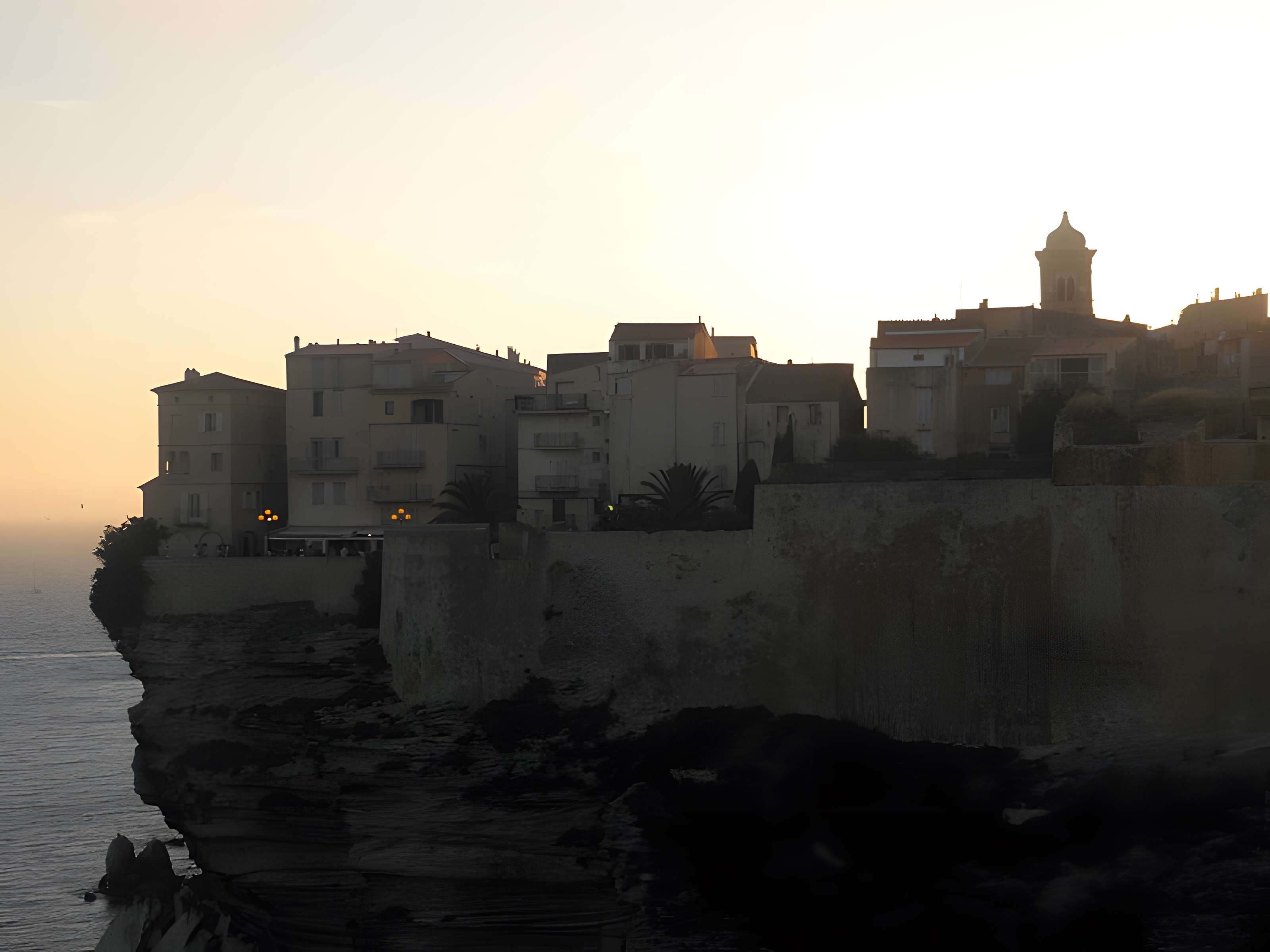 Enceinte fortifiée dite citadelle