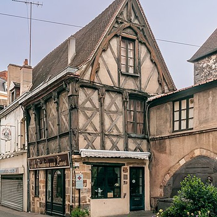 Photo de Maison, 2 Rue Porte-Saint-Pierre à Montluçon