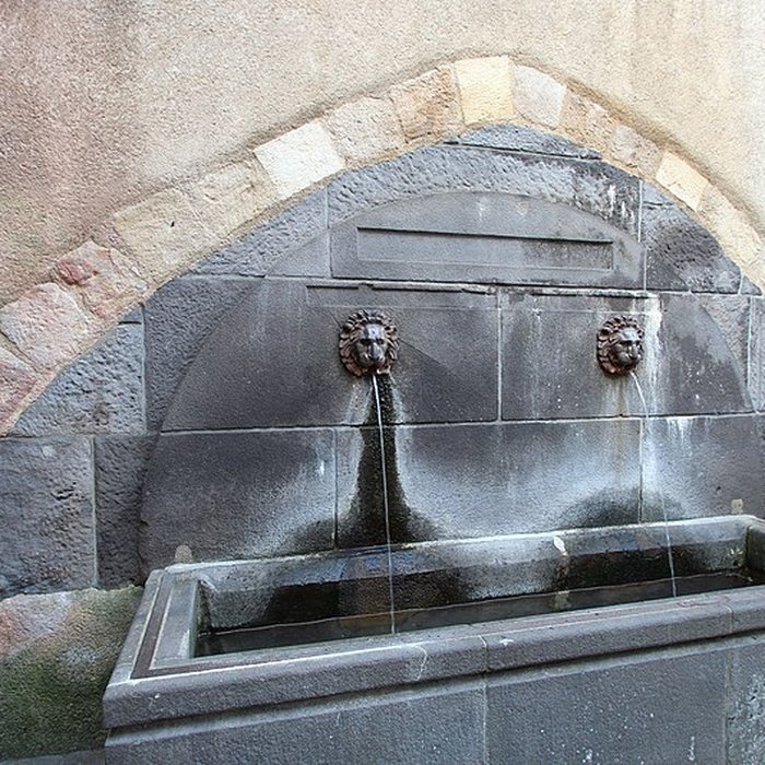 Photo de Maison, 2 Rue Porte-Saint-Pierre à Montluçon