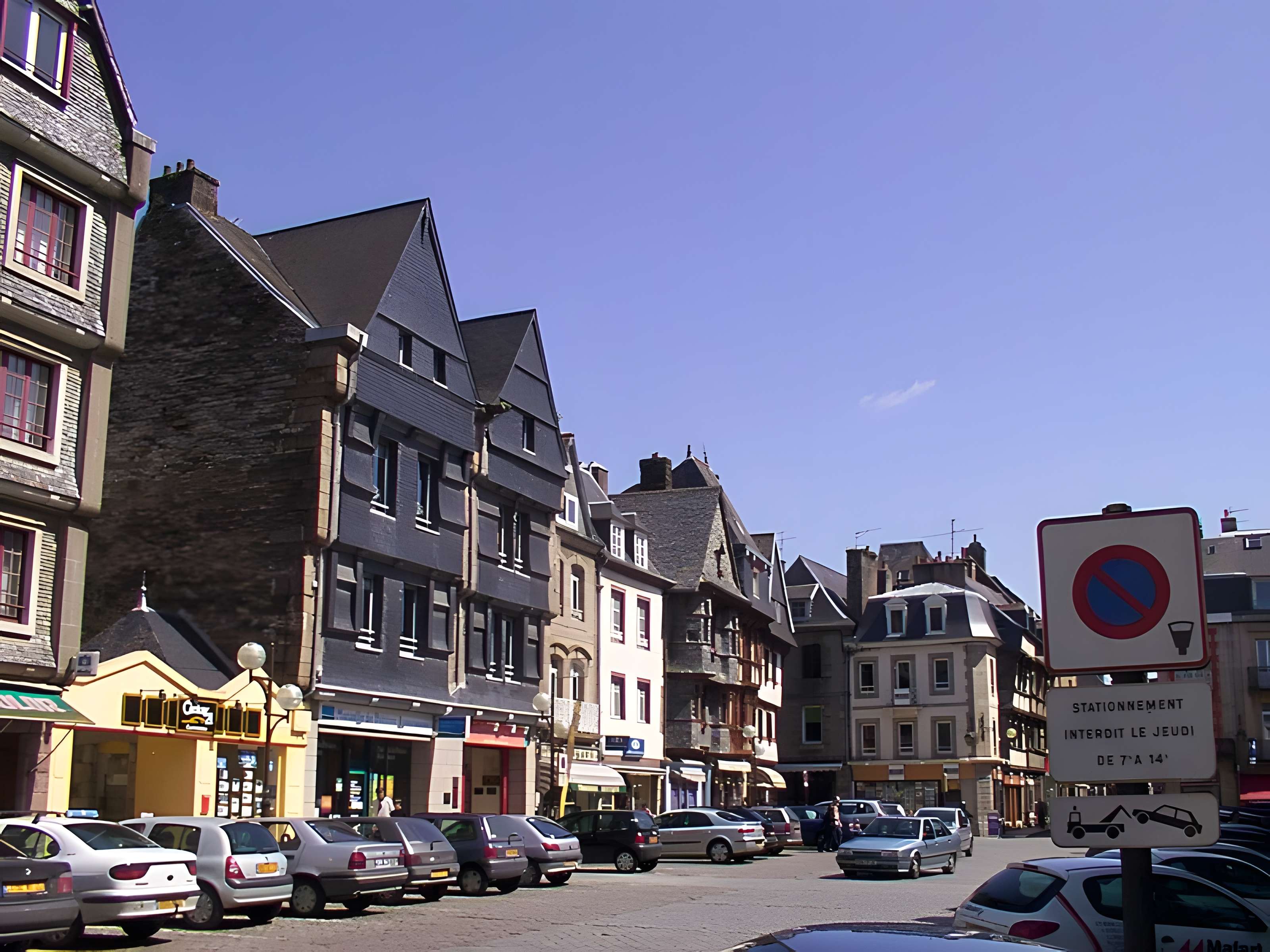 Maison, 23 Place du Général-Leclerc à Lannion