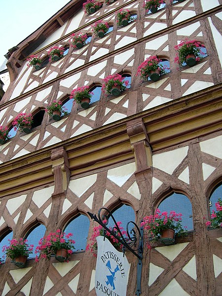 Maison, 31 Place du Centre à Guingamp