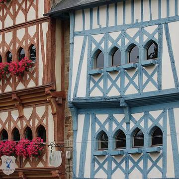Maison, 31 Place du Centre à Guingamp