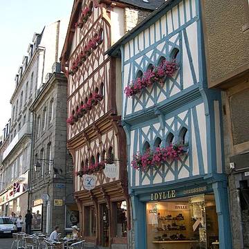 Maison, 31 Place du Centre à Guingamp