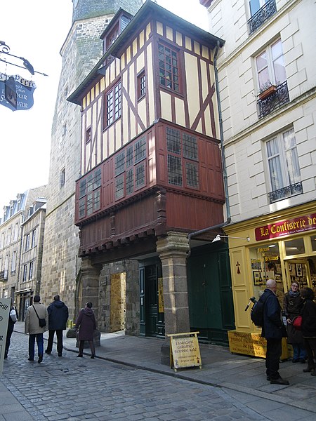 Maison, 27 Rue de l'Horloge à Dinan