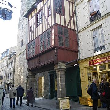 Maison, 27 Rue de lHorloge à Dinan