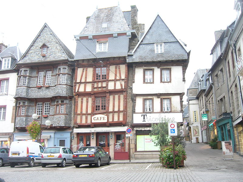 Maison, 33 Place du Général-Leclerc à Lannion