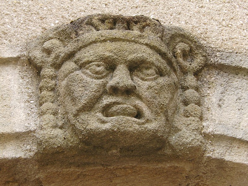 Maison, Place Carnot à Arnay-le-Duc