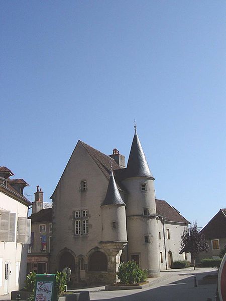 Maison, Place Carnot à Arnay-le-Duc