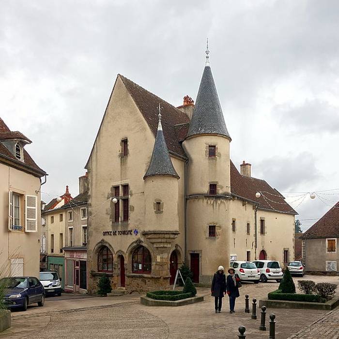Photo de Casa, Carnot Square en Arnay-le-Duc