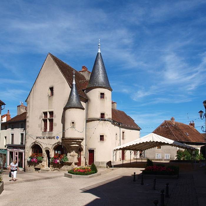 Photo de Casa, Carnot Square en Arnay-le-Duc