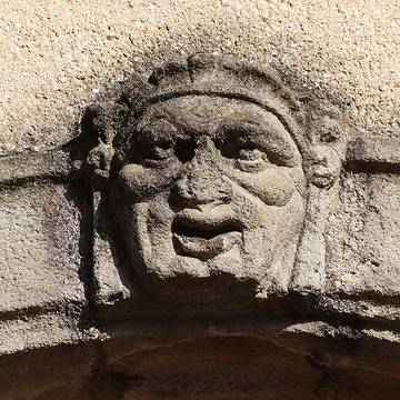 Maison, Place Carnot à Arnay-le-Duc
