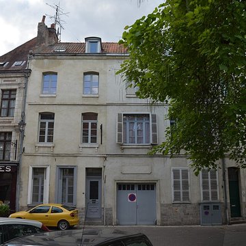 Maisons, Place du Marché-au-Poisson N9 à 72 à Douai