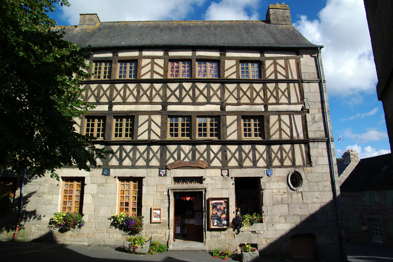 Photo de Maisons, Rue du Docteur-Sagory à Moncontour