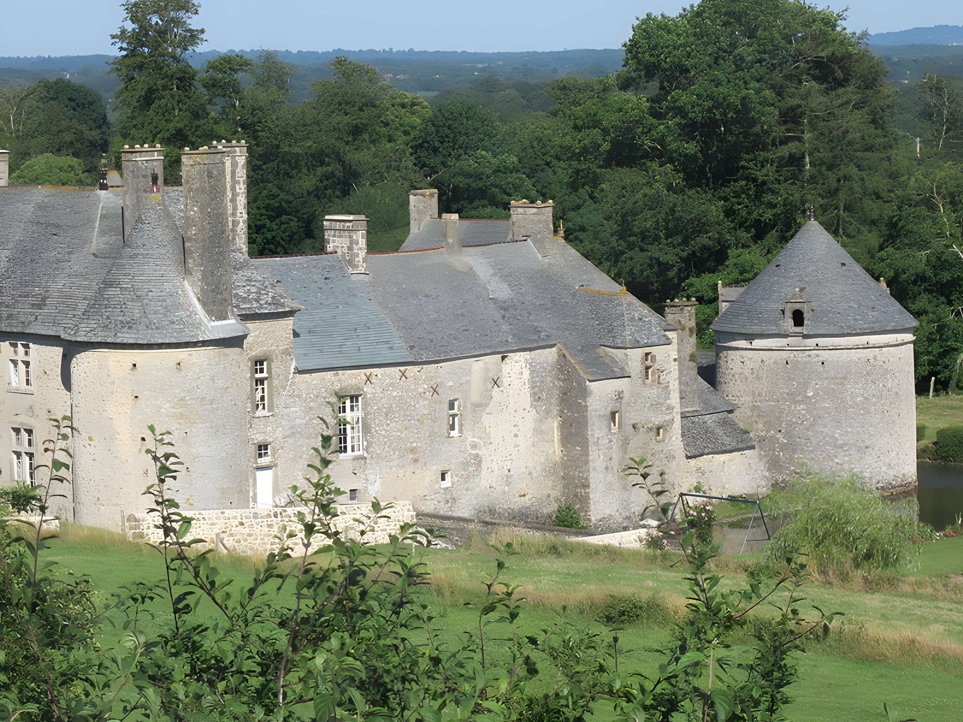 Manoir de la Cour à Saint-Martin-le-Hébert