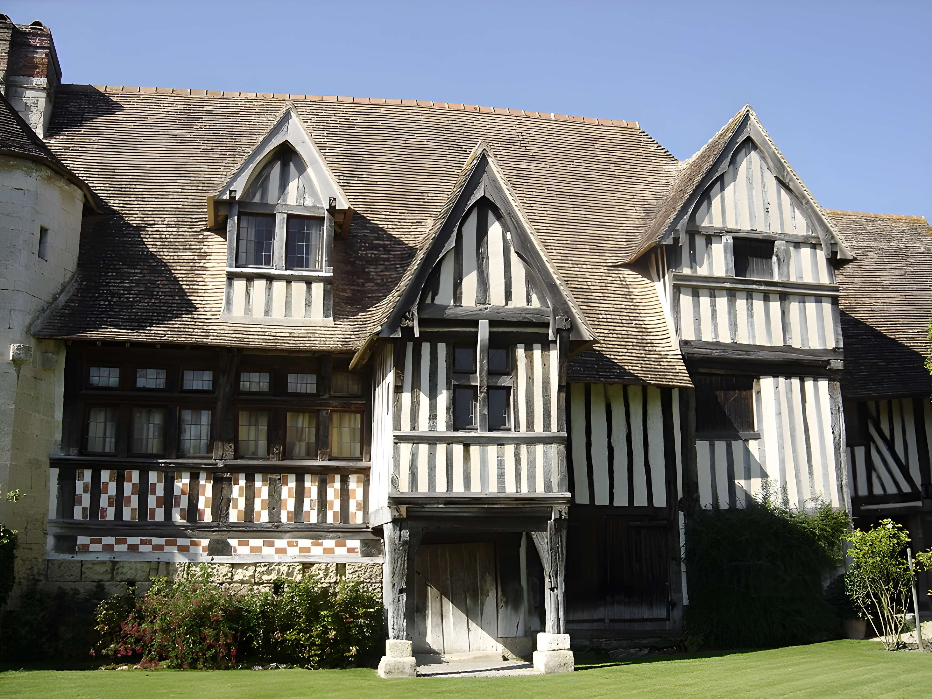 Manoir des évêques de Lisieux