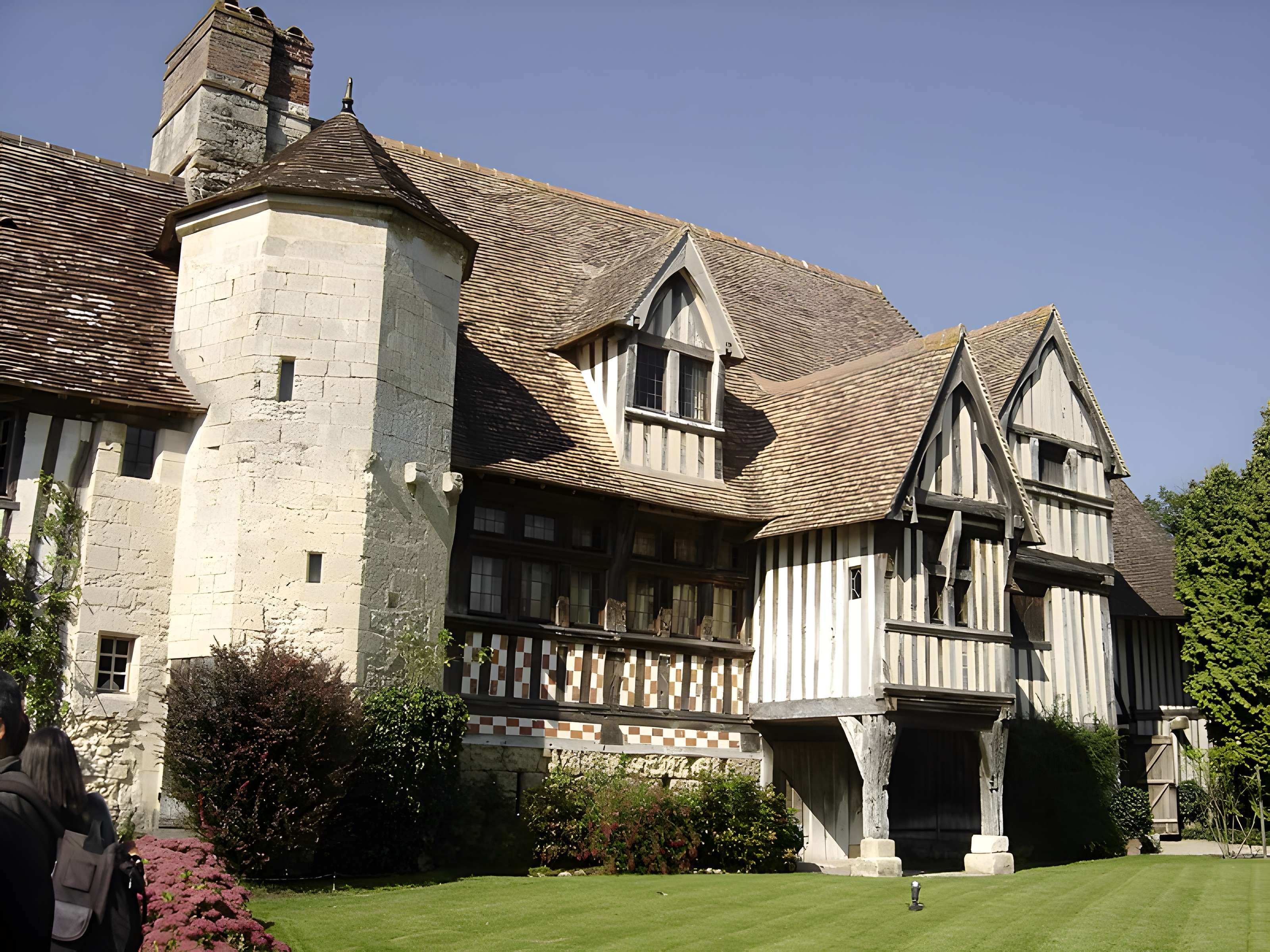 Manoir des évêques de Lisieux