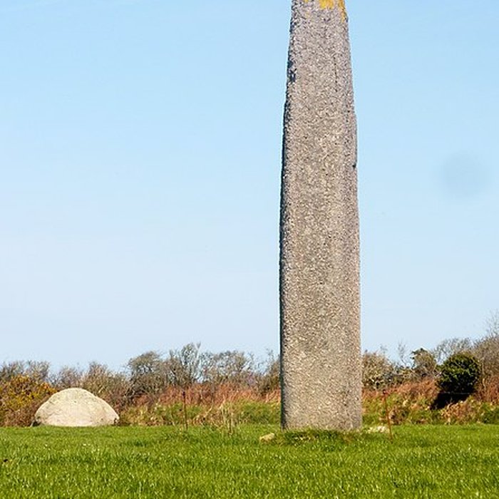 Photo de Menhir de Kérhouézel à Porspoder