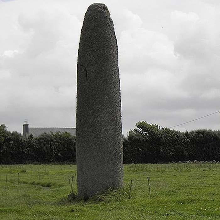 Photo de Menhir de Kérhouézel à Porspoder