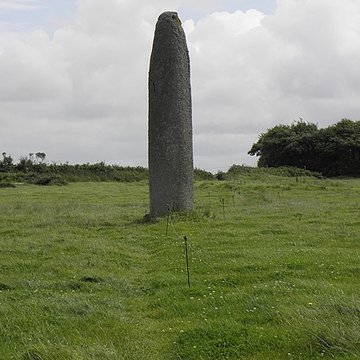Menhir de Kérhouézel à Porspoder