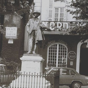 Monument à Frédéric Mistral dArles