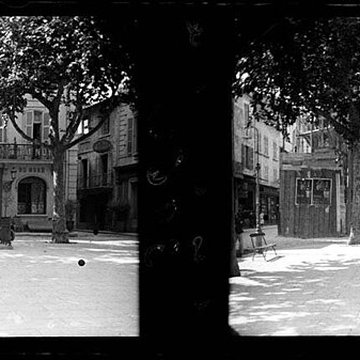 Monument à Frédéric Mistral dArles