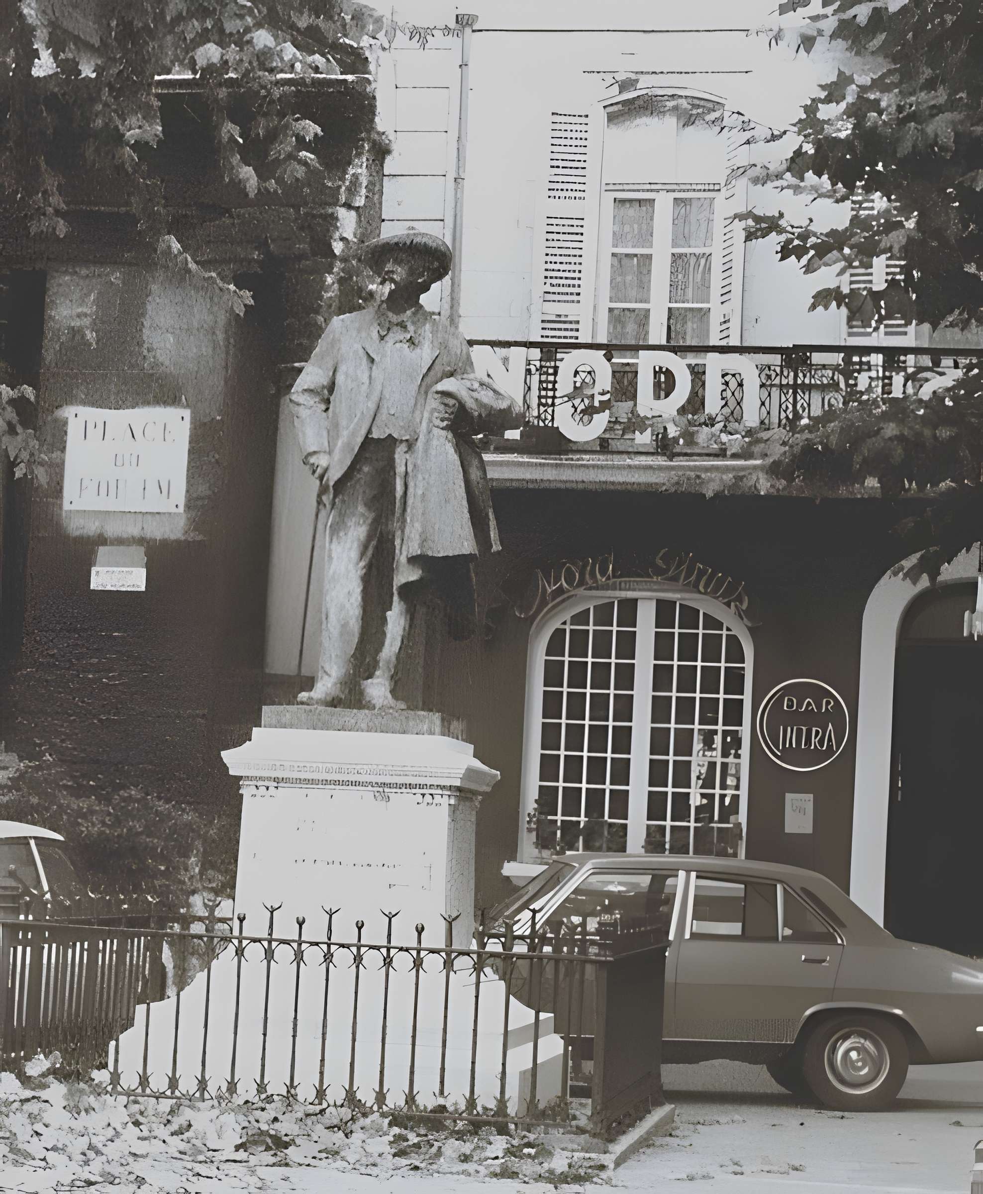 Monument à Frédéric Mistral d'Arles