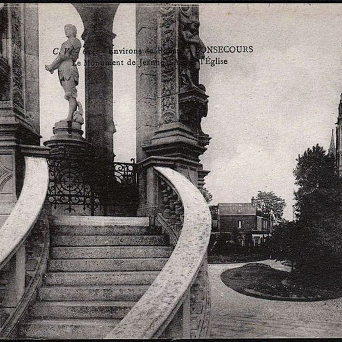 Photo de Monument à Jeanne dArc à Bonsecours